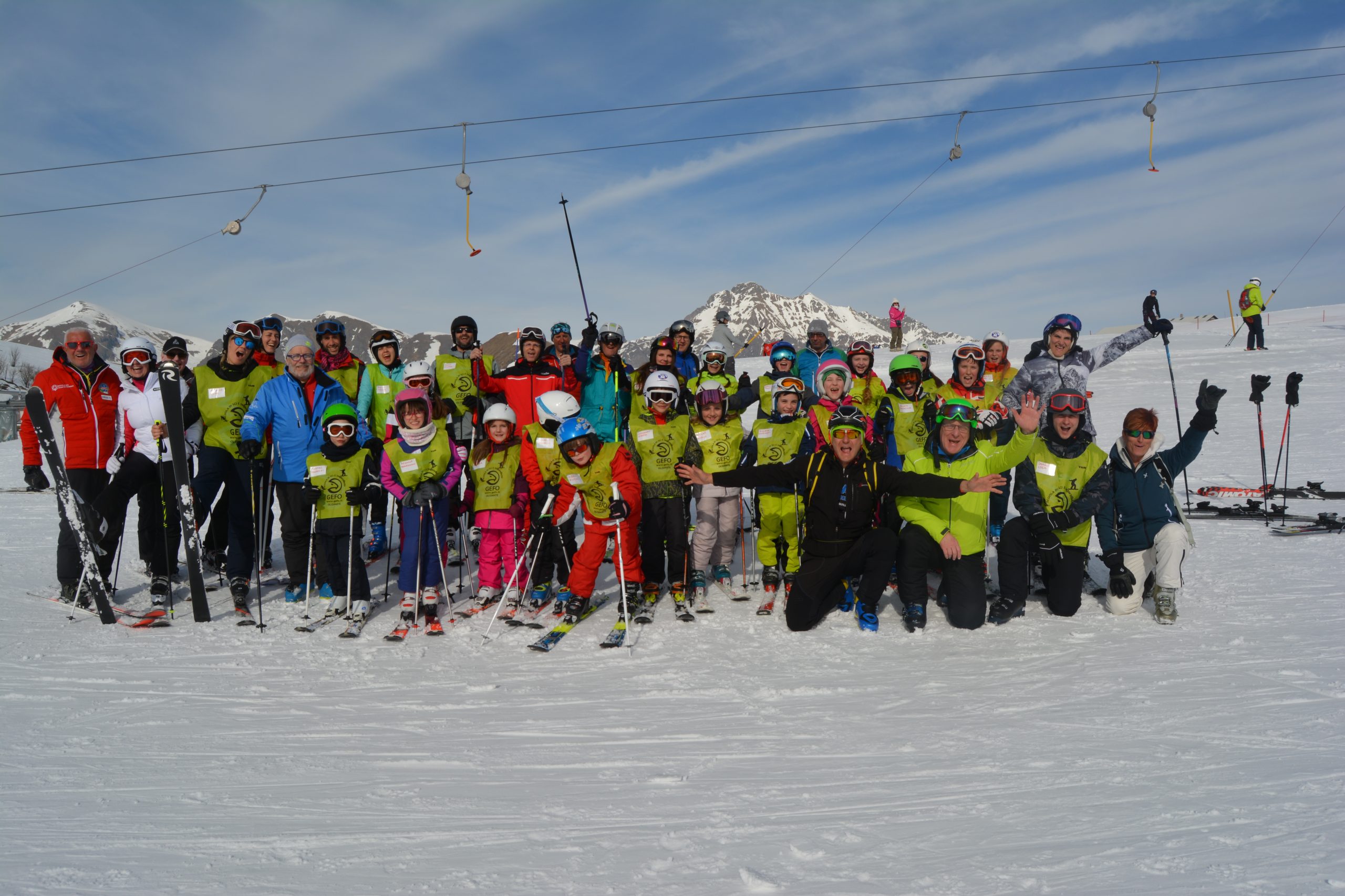 Un gruppo della scuola sci